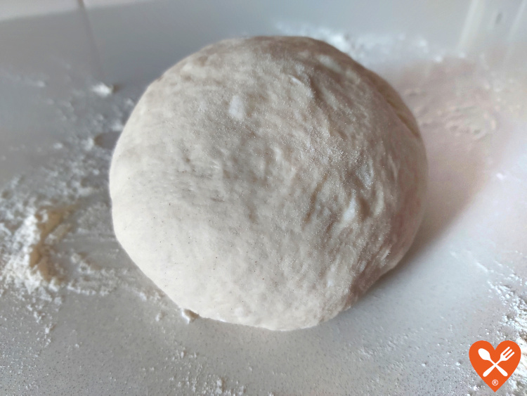 Cómo hacer masa de pizza esponjosa paso a paso - Bolear