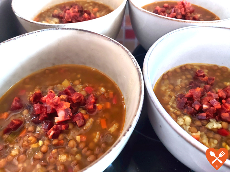 Receta de lentejas con verduras y chorizo de la abuela