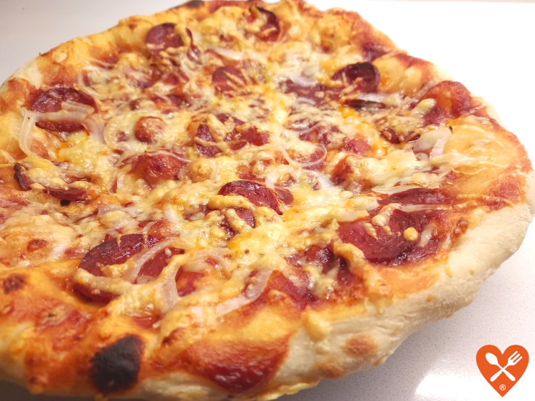 Cómo hacer pizza esponjosa de Chorizo