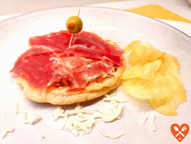 Recetas de cenas fáciles - Tortita americana con jamón ibérico