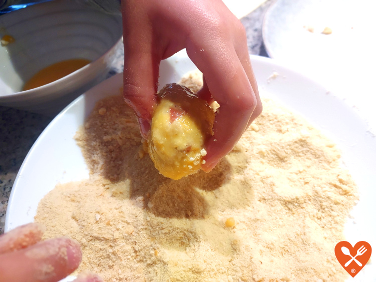 Receta de croquetas de pollo y jamón con las sobras del caldo de pollo